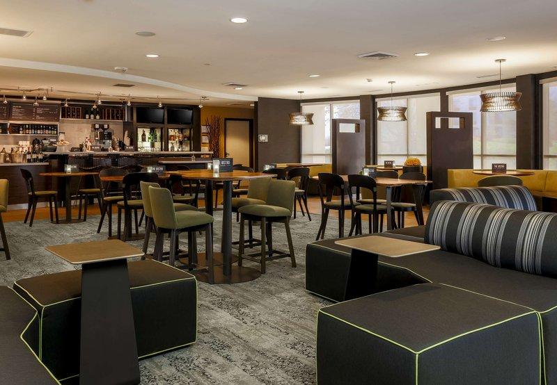 Courtyard By Marriott Potomac Mills Woodbridge Hotel Bagian luar foto